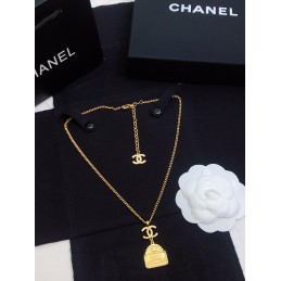 CHANEL NECKLACES A237