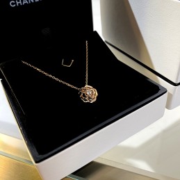 CHANEL NECKLACES A244