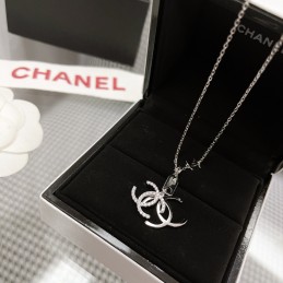 CHANEL NECKLACES A260