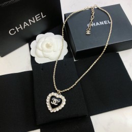 CHANEL NECKLACES A271