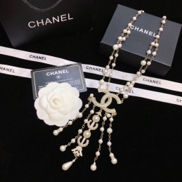 CHANEL NECKLACES A277