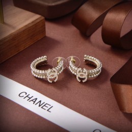 CHANEL EARRINGS A543