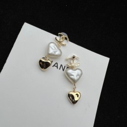 CHANEL EARRINGS A544