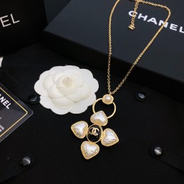 CHANEL NECKLACES A297