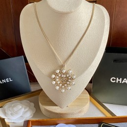 CHANEL NECKLACES A309