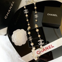 CHANEL NECKLACES A322