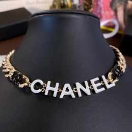 CHANEL NECKLACES A320