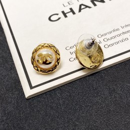 CHANEL EARRINGS A555