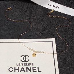 CHANEL NECKLACES A330