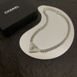 CHANEL NECKLACES A338