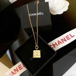 CHANEL NECKLACES A343