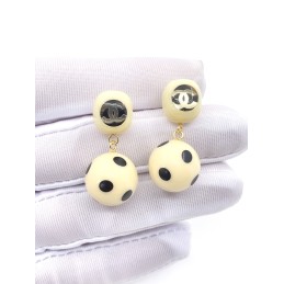 CHANEL EARRINGS A558