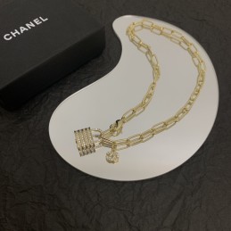 CHANEL NECKLACES A349