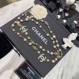 CHANEL NECKLACES A366