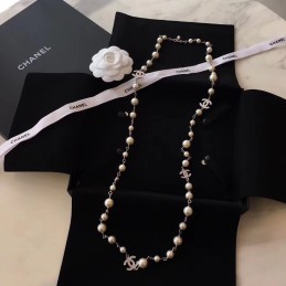 CHANEL NECKLACES A375