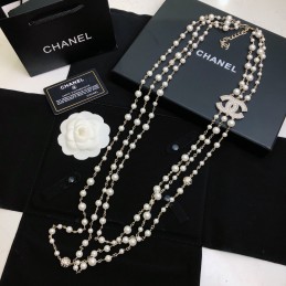 CHANEL NECKLECES A383