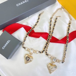 CHANEL NECKLECES A395