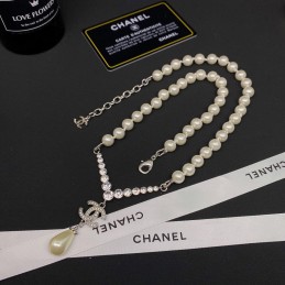 CHANEL NECKLECES A418