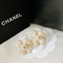 CHANEL EARRINGS A574