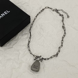 CHANEL NECKLECES A443