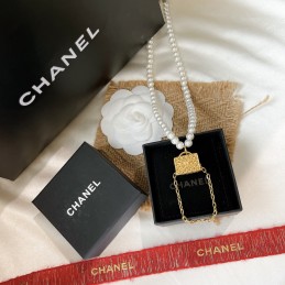 CHANEL NECKLECES A449