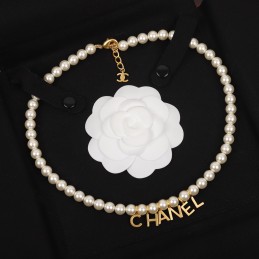 CHANEL NECKLECES A455