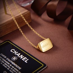 CHANEL NECKLECES A456