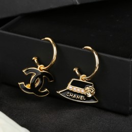 CHANEL EARRINGS A602