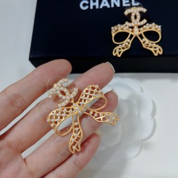 CHANEL EARRINGS A608