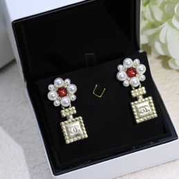 CHANEL EARRINGS A612