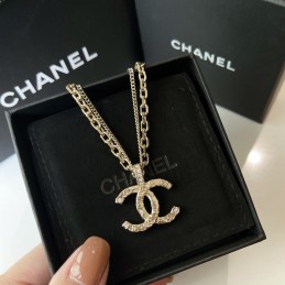 CHANEL NECKLECES A471