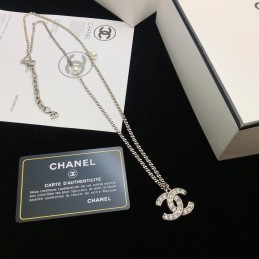 CHANEL NECKLECES A476