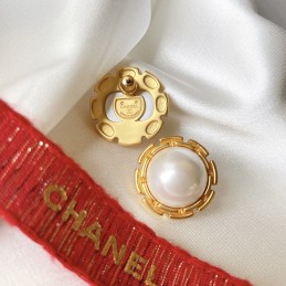 CHANEL EARRINGS A634