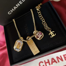 CHANEL NECKLECES A484