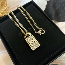 CHANEL NECKLECES A488