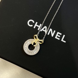 CHANEL NECKLECES A509