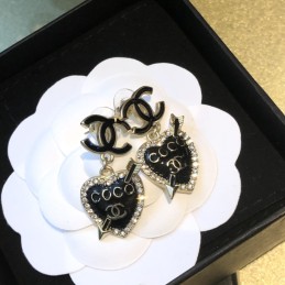 CHANEL EARRINGS A644