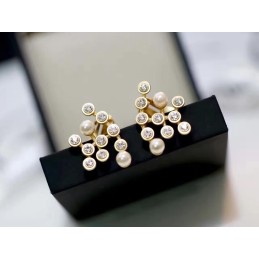 CHANEL EARRINGS A660