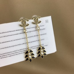 CHANEL EARRINGS A679