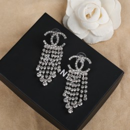 CHANEL EARRINGS A683