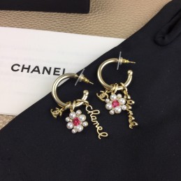 CHANEL EARRINGS A684