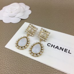 CHANEL EARRINGS A685