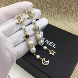 CHANEL EARRINGS A686