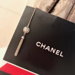 CHANEL NECKLECES A517