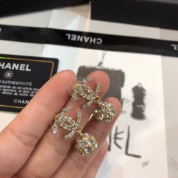 CHANEL EARRINGS A700