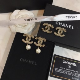 CHANEL EARRINGS A712