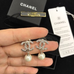 CHANEL EARRINGS A741