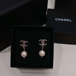 CHANEL EARRINGS A767