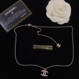 CHANEL NECKLECES A535