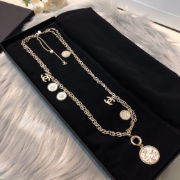 CHANEL NECKLECES A544